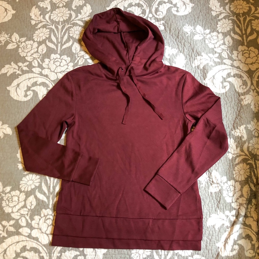 SOLD***Target- A New Day maroon sweater - Picture 1 of 6